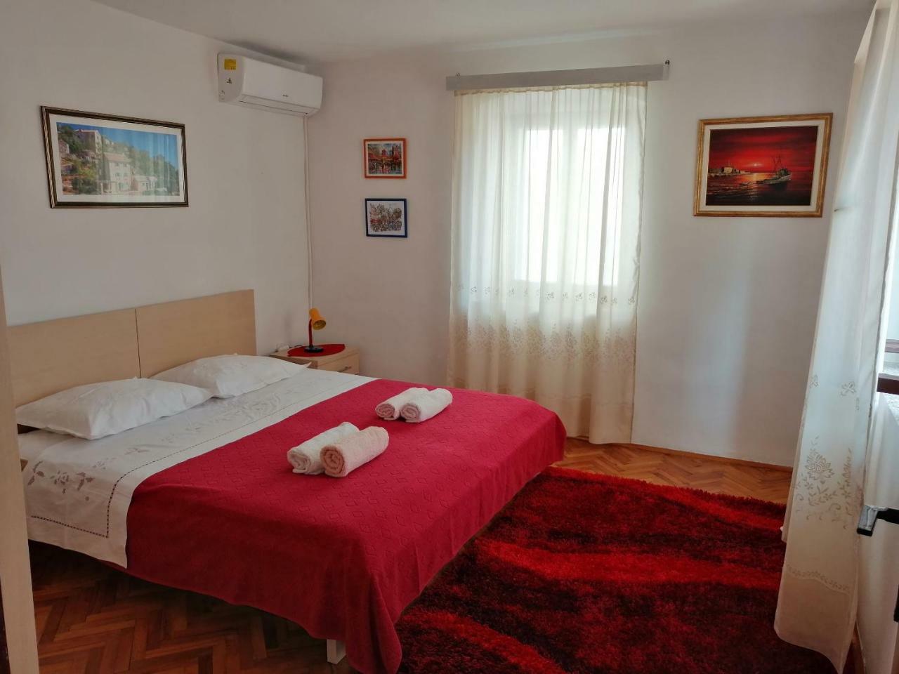 House Lotties Villa Stari Grad  Phòng bức ảnh